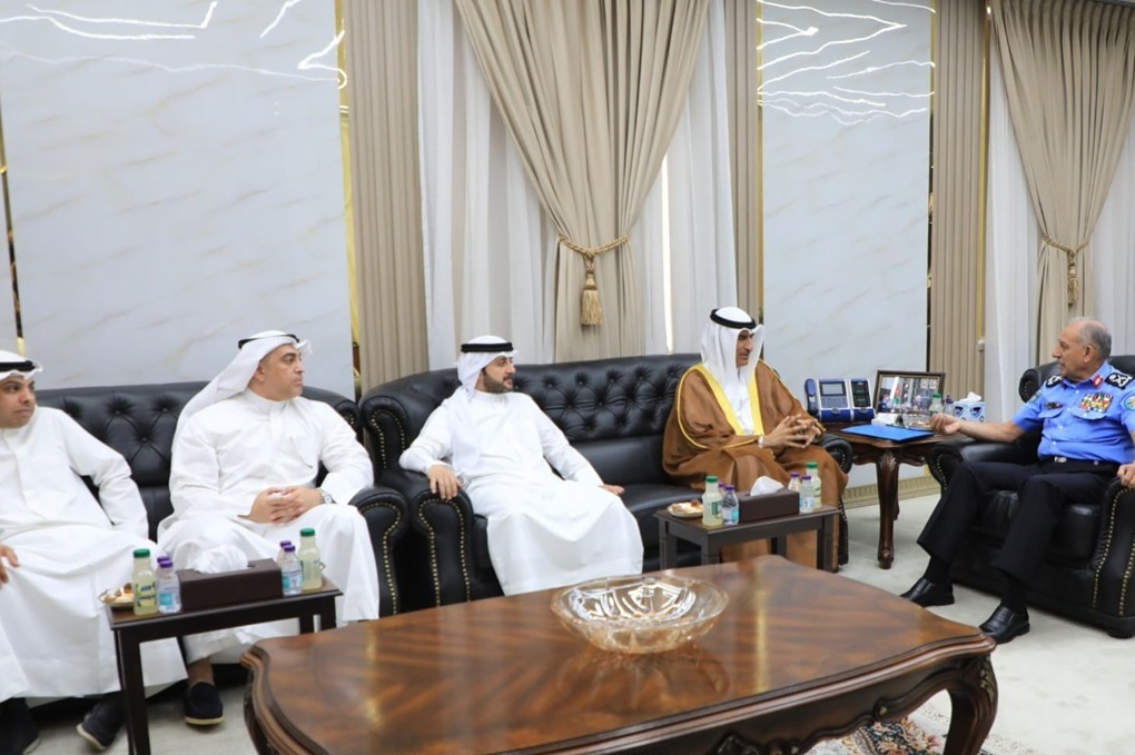 اللواء المعايطة يلتقي السفير الكويتي ويبحثان تعزيز التعاون الأمني والشرطي 