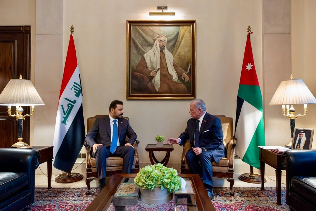 عاجل الملك يحذر من خطورة استمرار الإجراءات الإسرائيلية في الضفة الغربية والخليل والقدس 