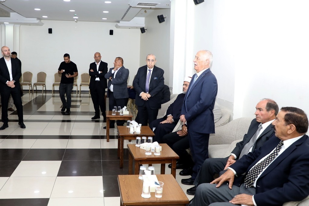 مندوبا عن الملك وولي العهد.. العيسوي يعزي باستشهاد الدكتور محمد القسوس 
