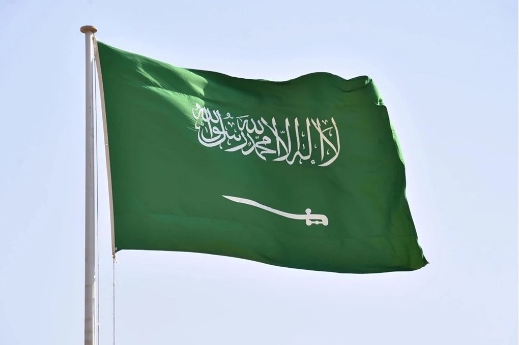 عاجل التحالف: اعتراض وتدمير مسيّرة أطلقتها مليشيا الحوثي في المدينة المنورة 
