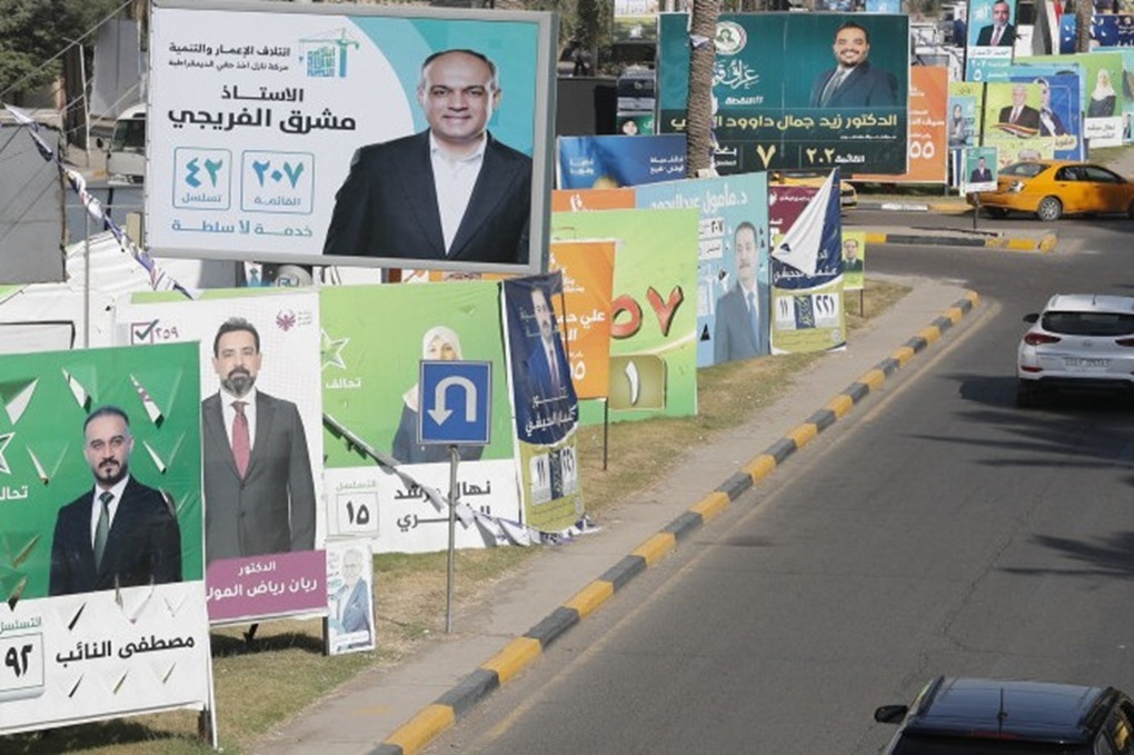 العراقيون ينتخبون برلمانا جديدا تترقّبه طهران وواشنطن