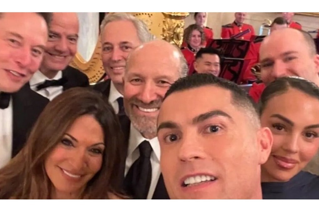 سيلفي كريستيانو رونالدو يغزو العالم من البيت الأبيض