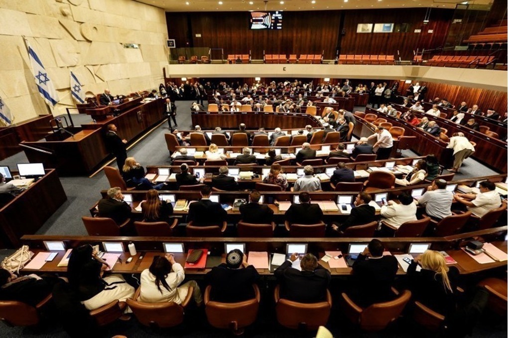 ائتلاف نتنياهو يتقدم بطلب لحل الكنيست