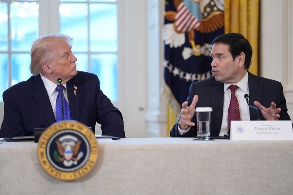 ترامب يعلق على فكرة جعل روبيو رئيسا لكوبا 