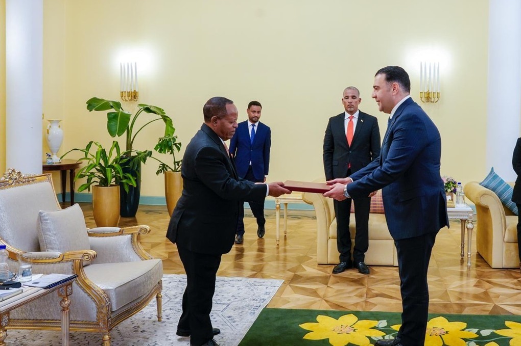 السفير المومني يقدم أوراق اعتماده للرئيس الإثيوبي 