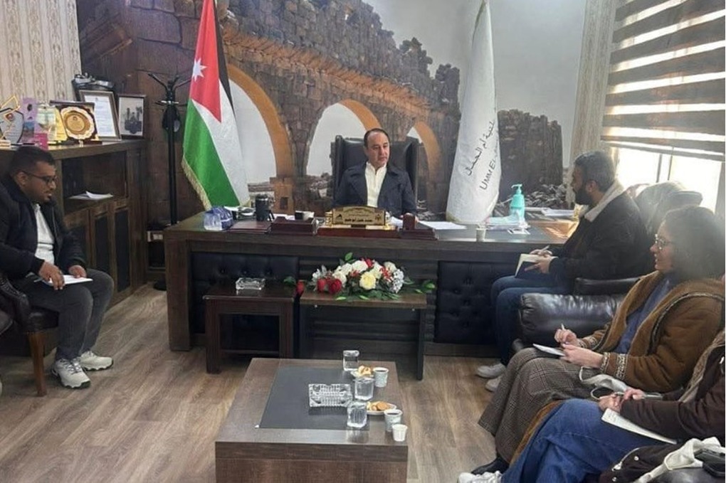 بلدية ام الجمال ومنظمة جيوفاني باولو تناقشان مشروع تعلم العمل 