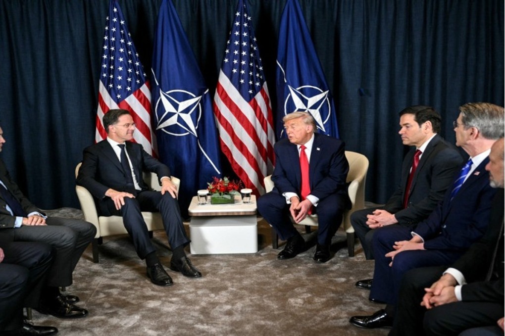 ترامب يعلن أنه أعد "إطار اتفاق" في شأن غرينلاند مع الأمين العام للناتو 