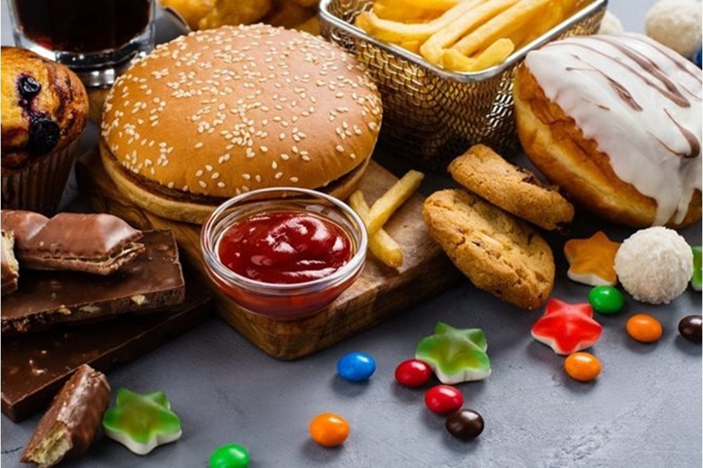 هذه الأطعمة تضعف المناعة وتزيد الإصابة بالأمراض 