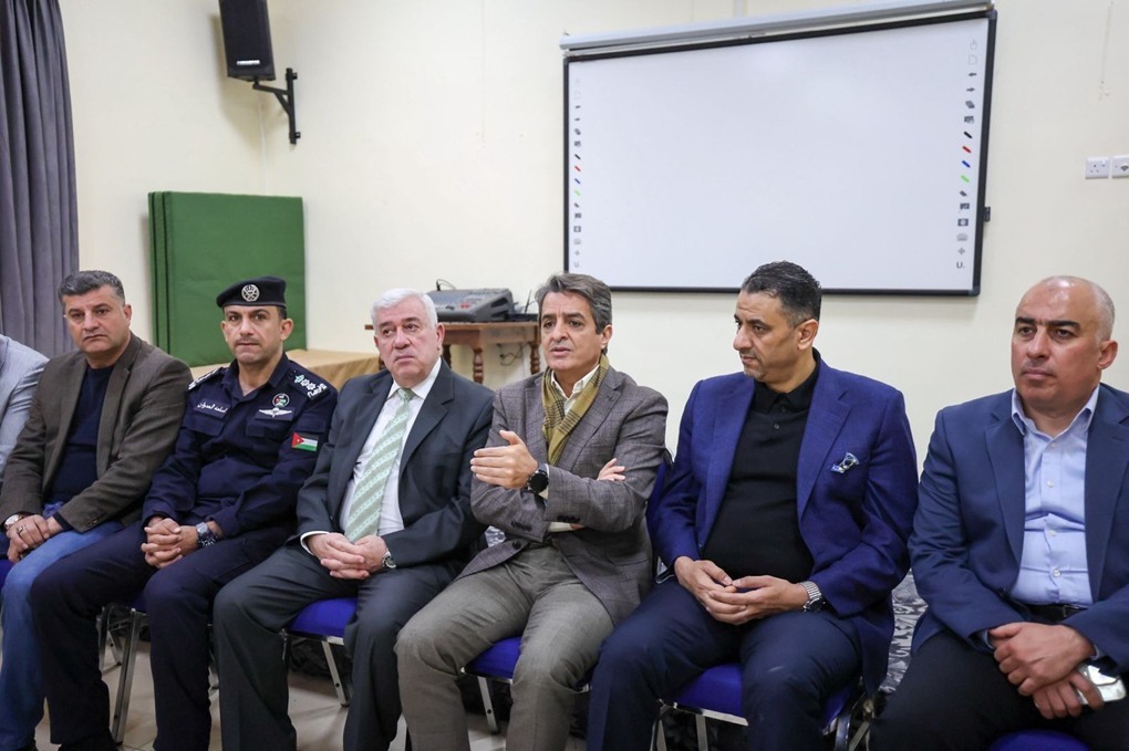 وزير الشباب يتفقد مركز شباب الرمثا 