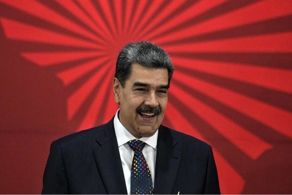 Donald Trump objavil prvo fotografijo priprtega Nicolása Madura