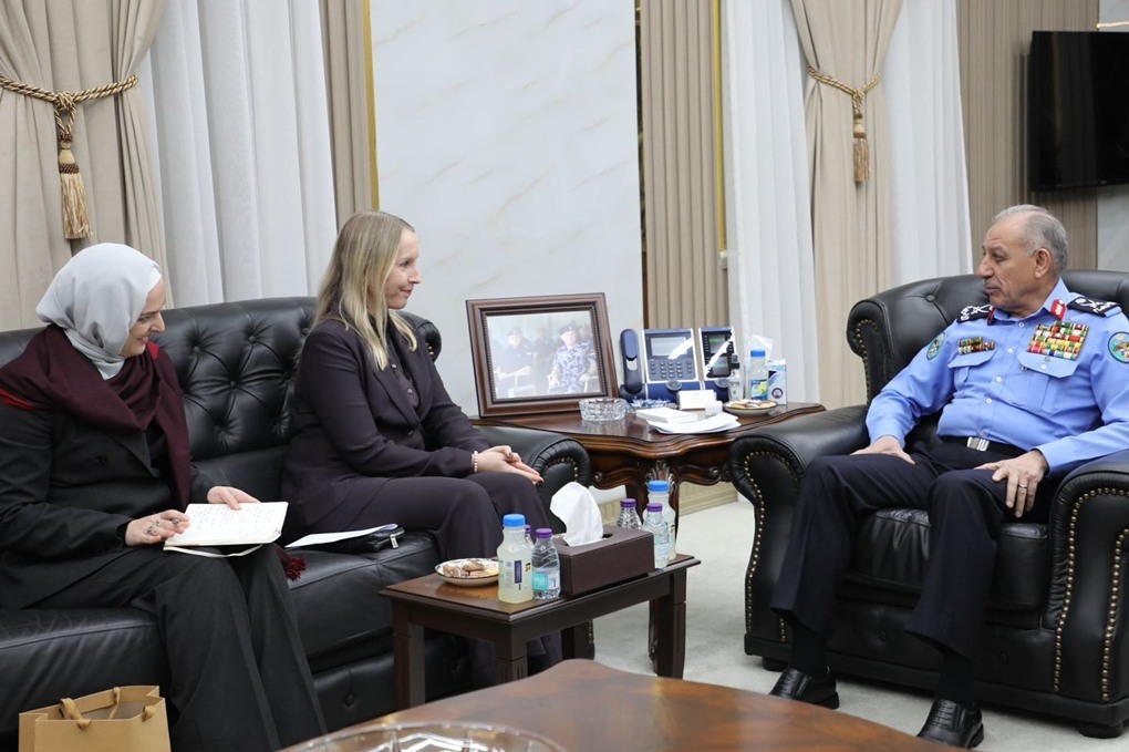 مدير الأمن العام يلتقي السفيرة الهولندية، ويبحثان تعزيز التعاون الأمني المشترك 