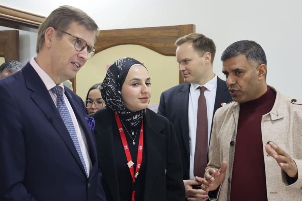 السفير الألماني يزور جمعية جبل زمزم في منطقة الباعج بالمفرق 