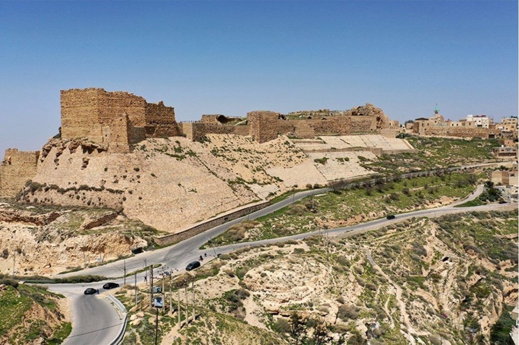 الاحتفال باليوم العالمي للجبال في المزار الجنوبي 