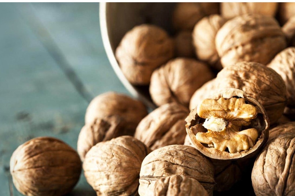 فوائد "مذهلة" لتناول حفنة من الجوز يوميا 