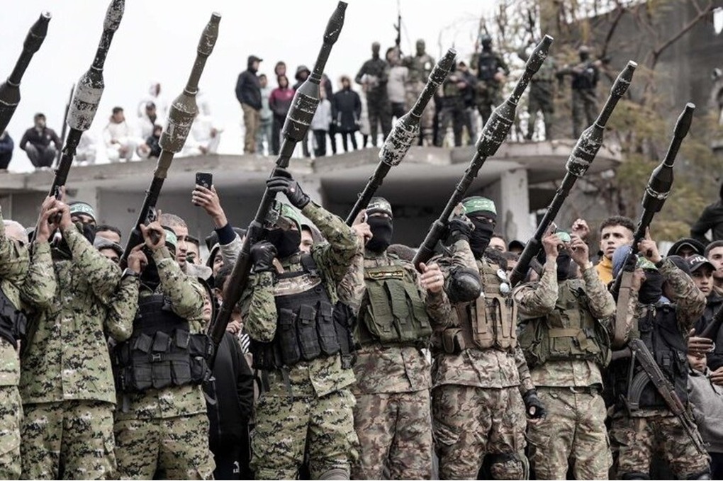 القسام تنعى أحد قادتها العسكريين 