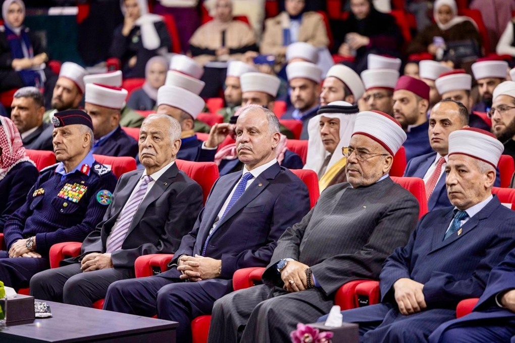 مندوباً عن الملك..الأمير فيصل يرعى المجلس العلمي الهاشمي الـ121 