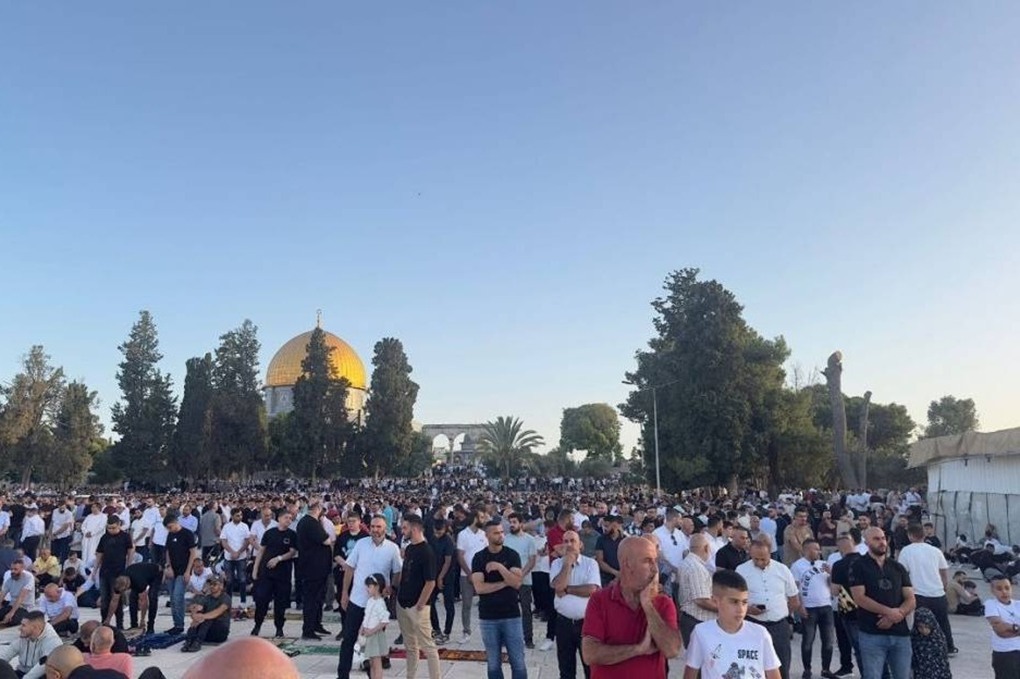 الاحتلال الإسرائيلي يمنع أداء صلاة العيد في الحرم الإبراهيمي الشريف 