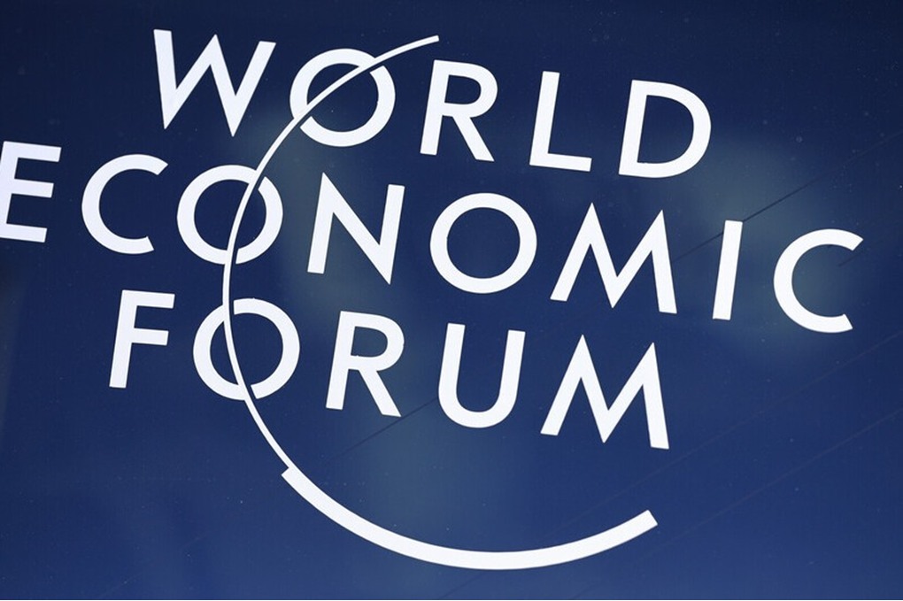 المنتدى الاقتصادي العالمي يؤجل اجتماعه في السعودية