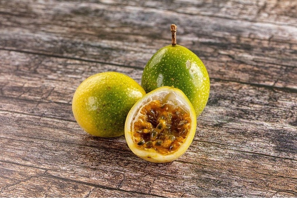 فاكهة استوائية تساعد على إبطاء الزهايمر