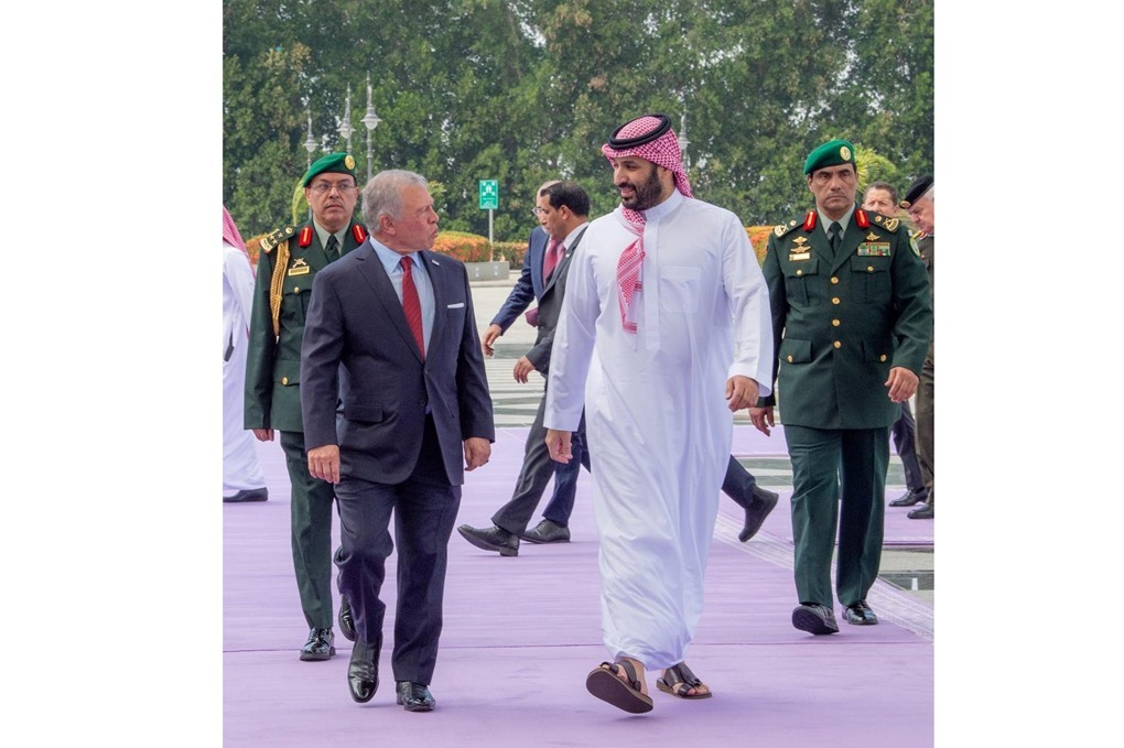 السفير السعودي: زيارة الملك للسعودية تؤكد عمق التضامن والشراكة الاستراتيجية