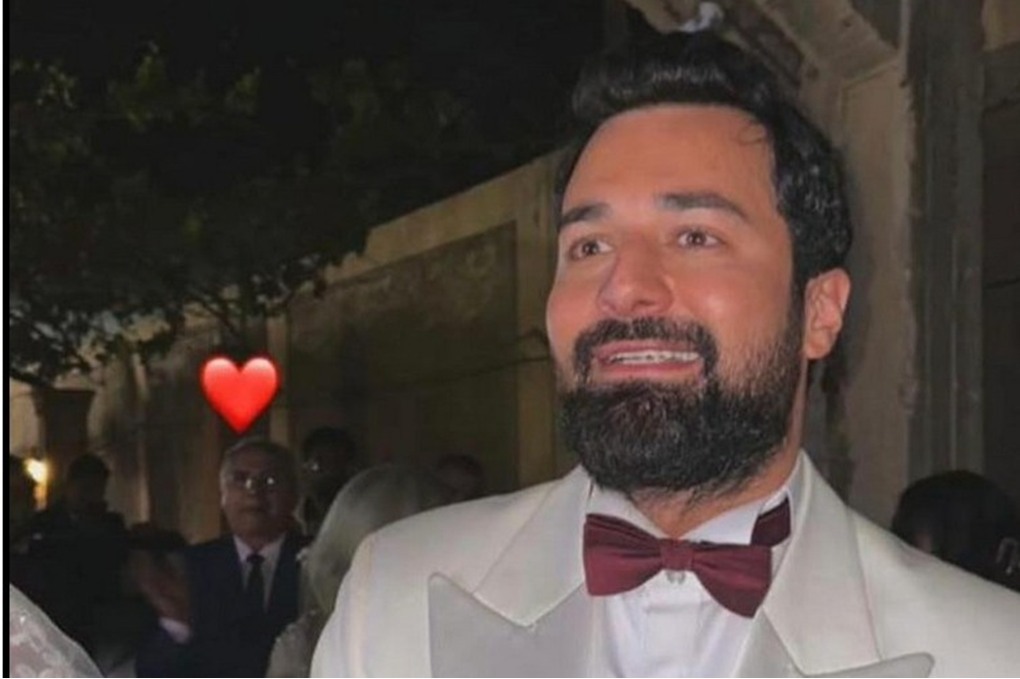 صورة للفنان أحمد حاتم ببدلة زفاف تثير الجدل حول حقيقة زواجه