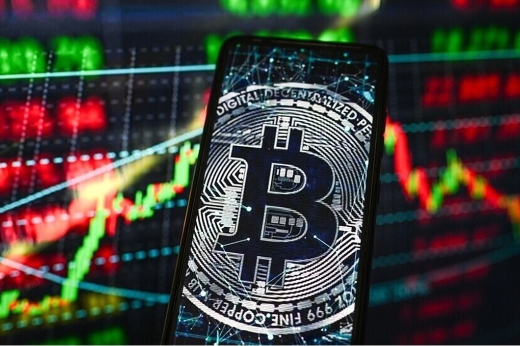 بيتكوين يرتفع بنسبة 5% مع عودة الثقة في الأصول الخطرة