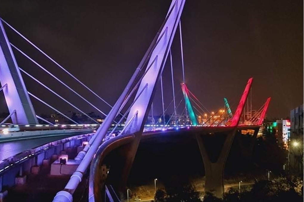 الأمانة: إنارة جسر عبدون وأبراج السادس بألوان العلم الأردني 