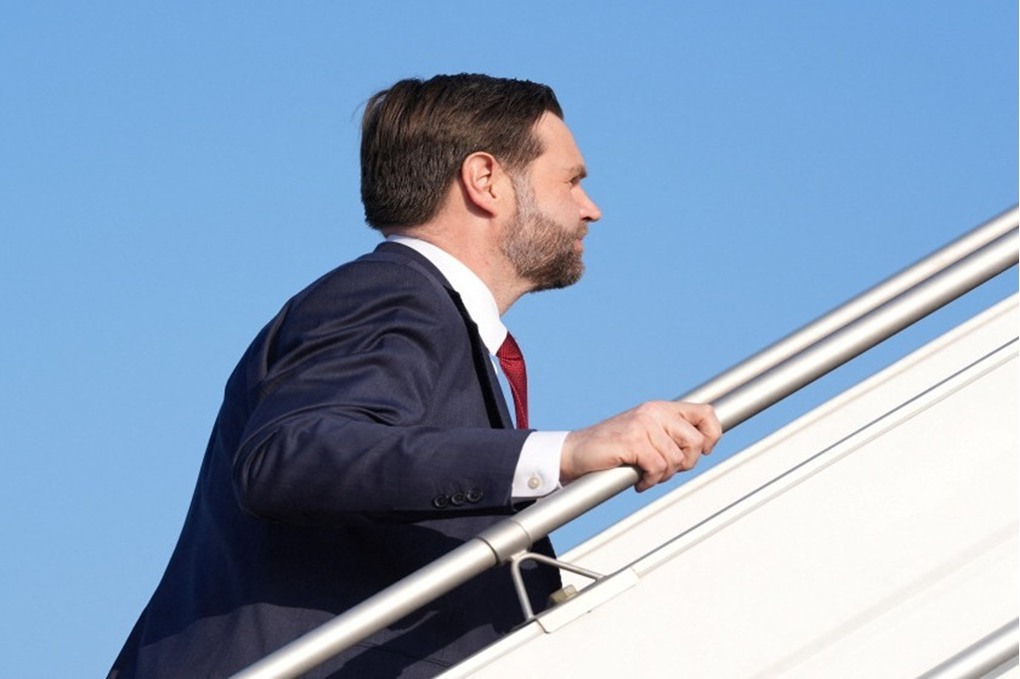 أكسيوس: فانس يسافر إلى باكستان اليوم من أجل محادثات إيران