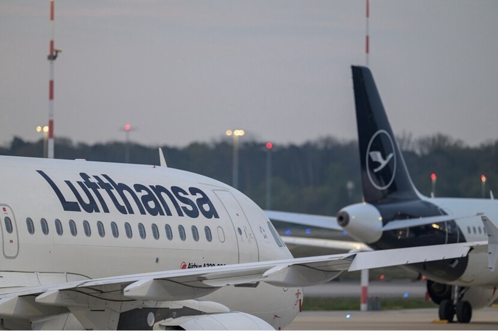 "لوفتهانزا" الألمانية تلغي 20 ألف رحلة جوية بسبب نقص الوقود 
