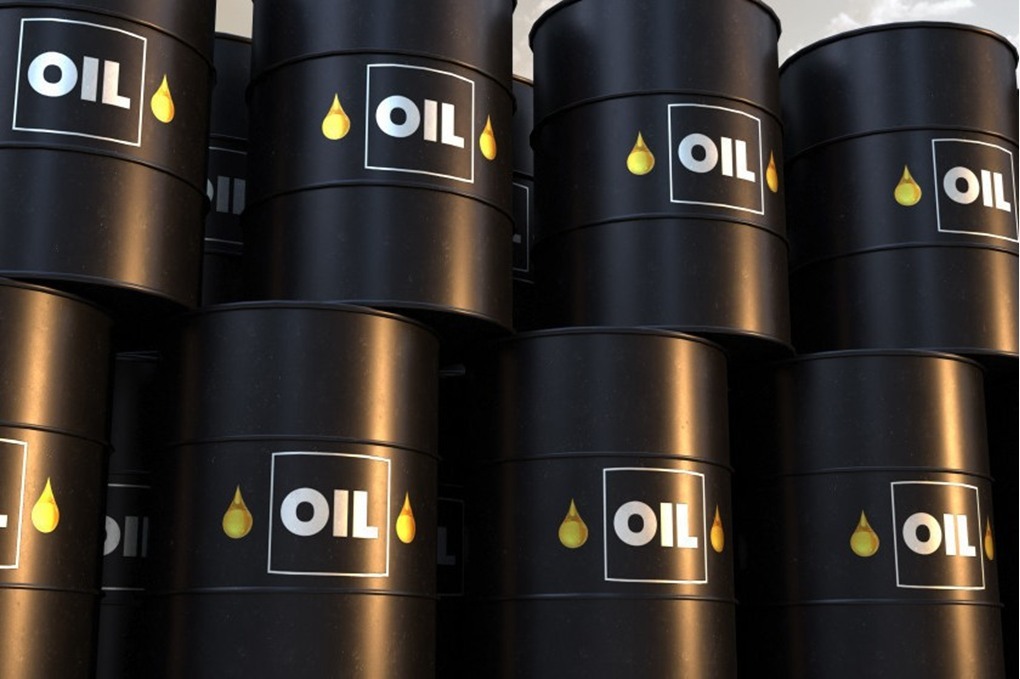 أكسيوس: ترامب يدرس تمديد إعفاء لتسهيل شحن النفط بالولايات المتحدة 