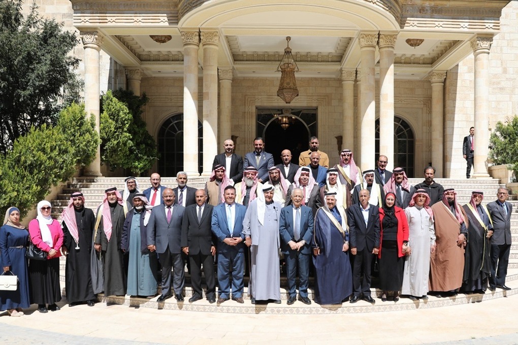 رئيس الديوان الملكي يلتقي وفدا من تجمع أبناء محافظة الكرك