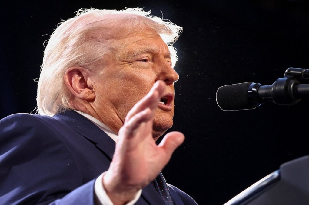 ترامب: سنضرب إيران بشدة في الأسابيع المقبلة 