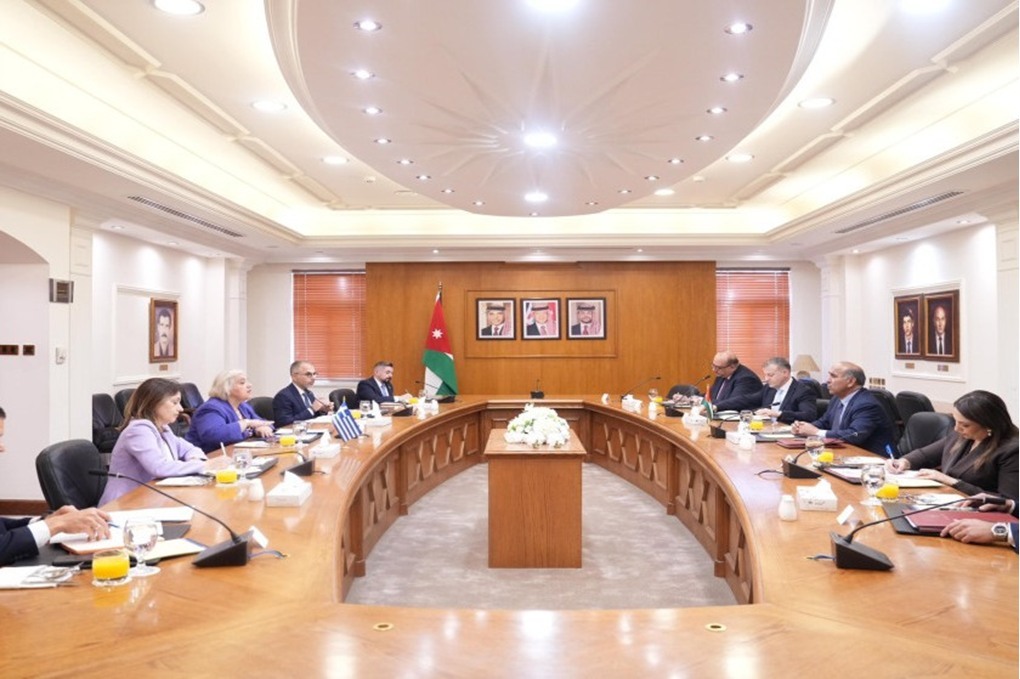 الأردن واليونان يبحثان تعزيز العلاقات الثنائية خلال جولة المشاورات السياسية