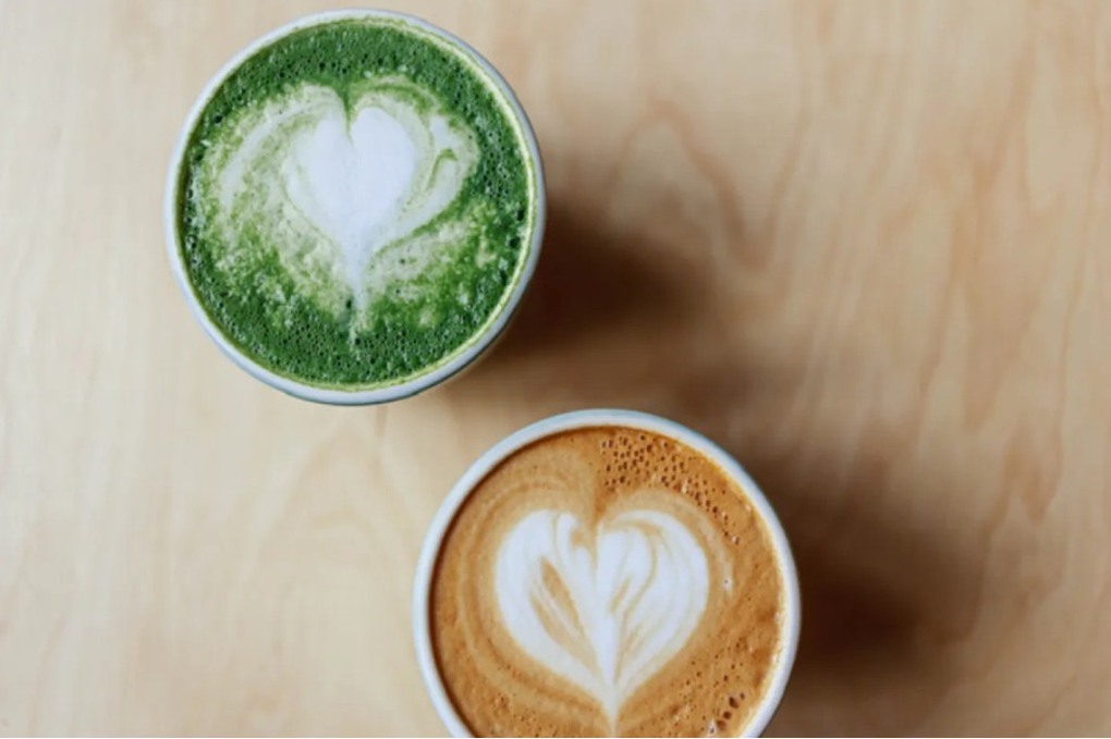 فوائد واعدة بأدلة محدودة.. ماذا تقدم الماتشا مقارنة بالقهوة؟ 