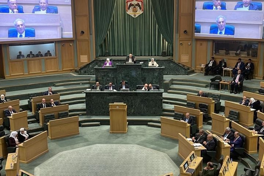 أسماء النواب الغائبين عن جلسة الأحد