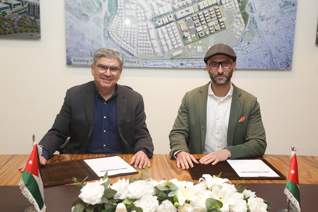 مجمع الملك الحسين للأعمال يوقع شراكة مع أكسيمايند لدعم رواد الأعمال عبر "مسار 700" 