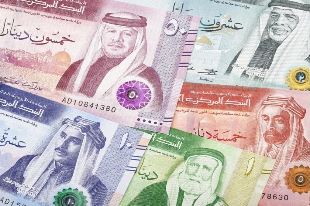 التربية: صرف رواتب معلمي التعليم الإضافي لمدارس السوريين خلال يومين