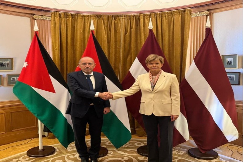 الأردن ولاتفيا يبحثان العلاقات الثنائية وسبل تعزيزها وآلياتها 