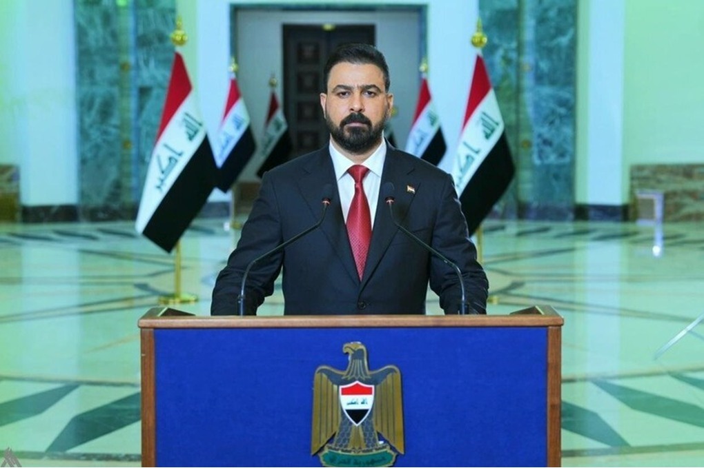 رئيس الوزراء العراقي الجديد يتعهد بإصلاح اقتصادي شامل ومكافحة الفساد 