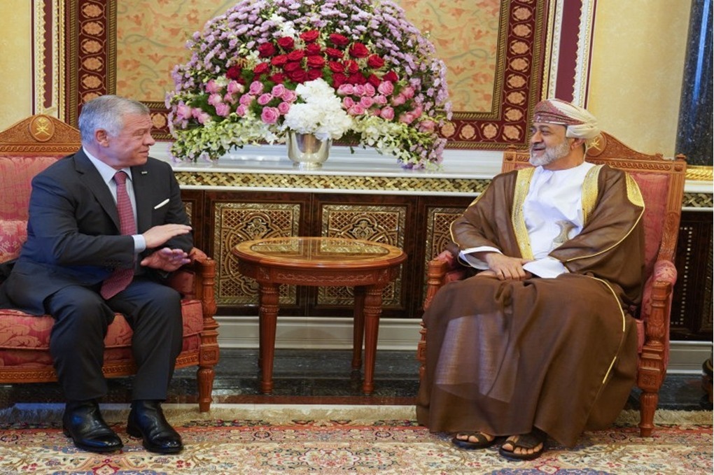 الملك وسلطان عُمان يبحثان هاتفيا المستجدات الإقليمية