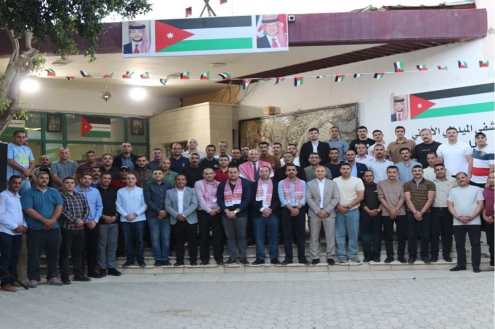 طواقم المستشفى الميداني الأردني نابلس/10 تحتفل بعيد الاستقلال الـ 80 للمملكة
