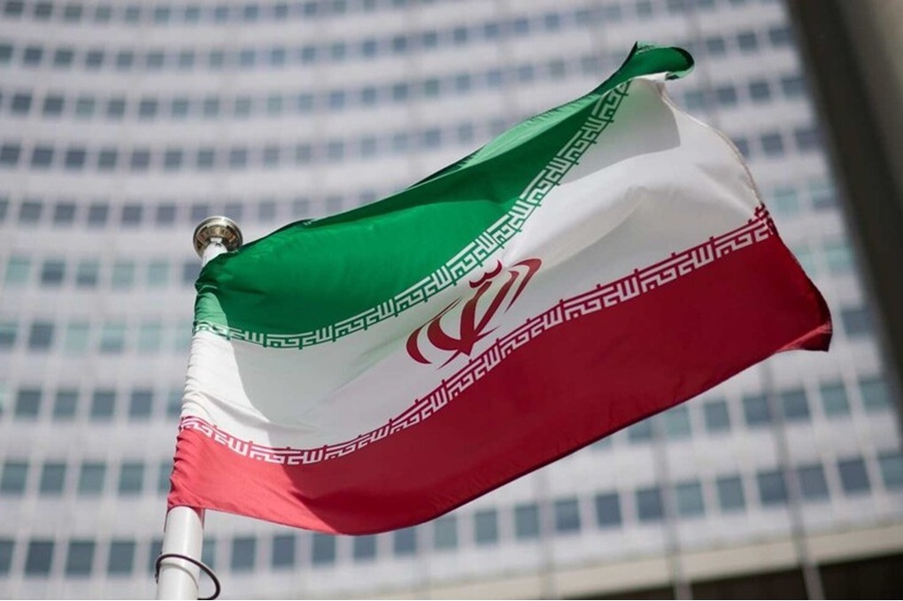 إيران تشترط تحرير أموالها المجمدة قبل أي مفاوضات مع واشنطن 