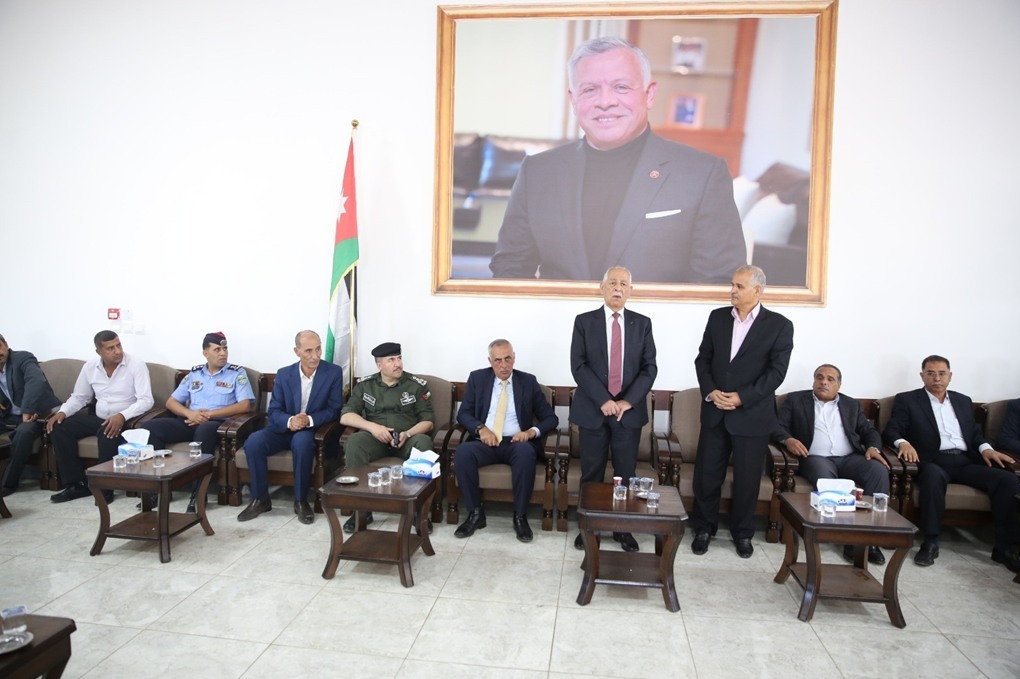 العيسوي يعزي عشيرة الخضير 