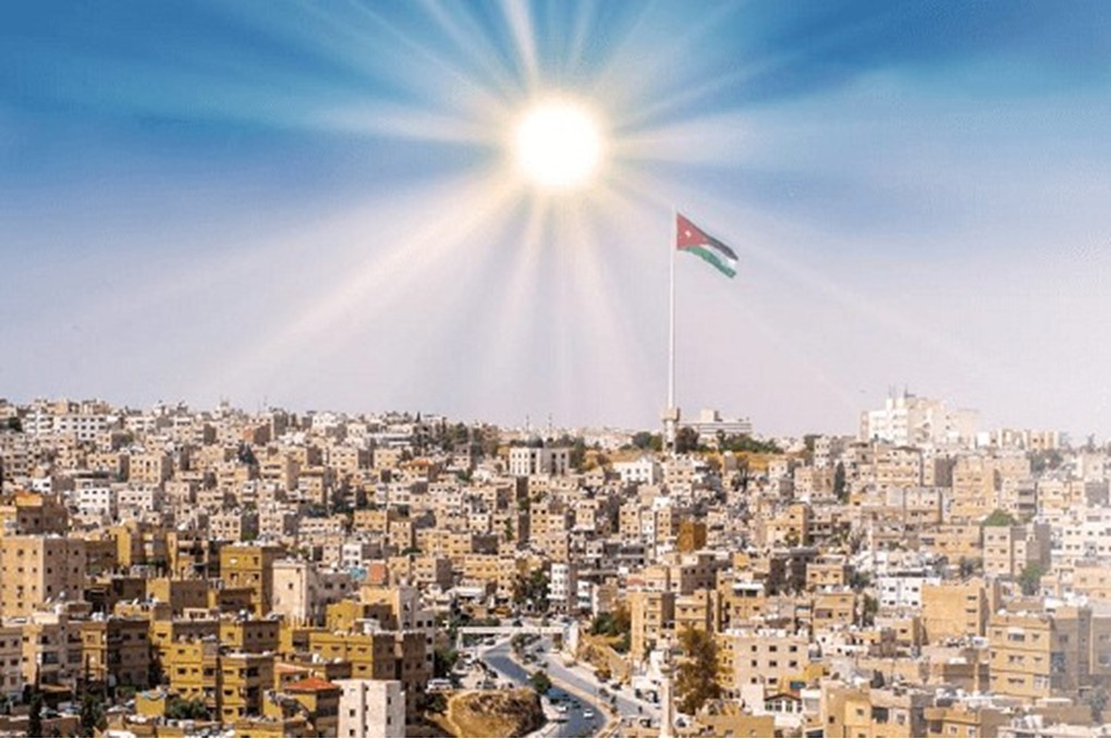 طقس صيفي معتدل الحرارة في أغلب المناطق الاثنين 