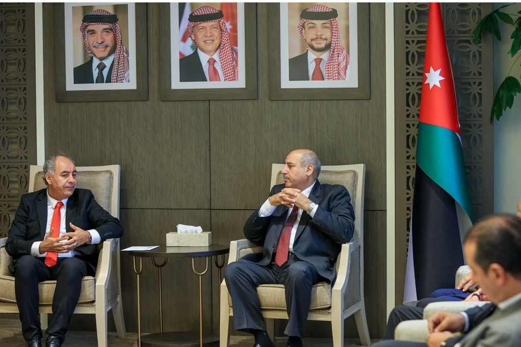 رئيس مجلس النواب يلتقي رئيس وأعضاء إدارية الكتاب الأردنيين 