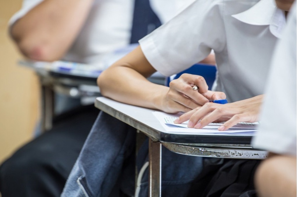 أكثر من 65 ألف طالب "توجيهي" يتقدمون اليوم لامتحانات اللغة الإنجليزية 