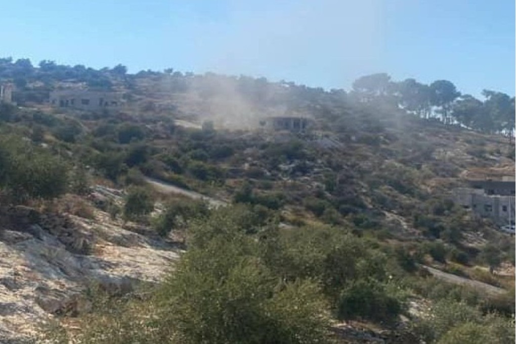 الاحتلال الإسرائيلي يقصف منزلا في حرش السعادة غرب جنين 