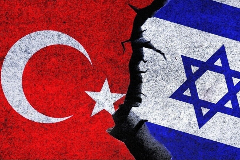 قائد القوات البحرية الإسرائيلية يحذر أردوغان 